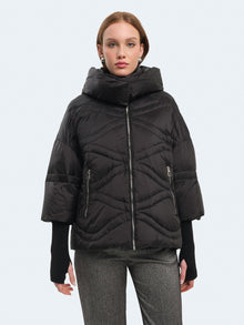 Piumino con manicotti