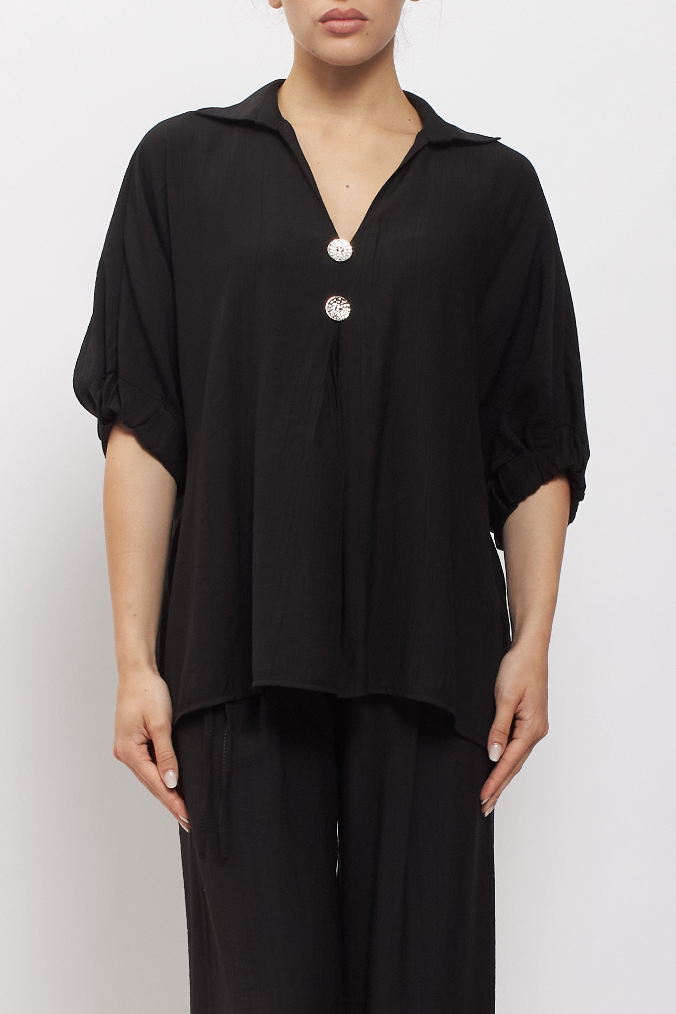 Camicia oversize con bottoni gioiello
