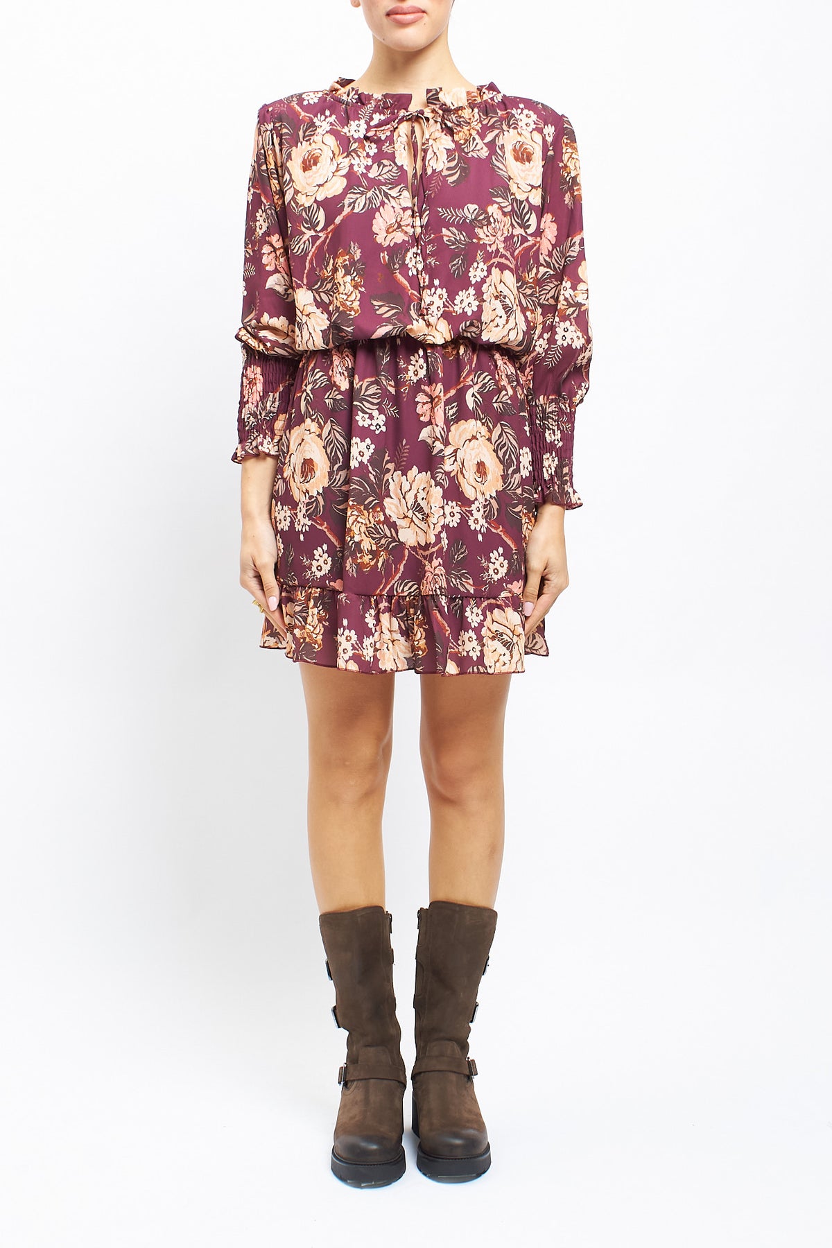 Abito corto ruffle con fantasia floreale