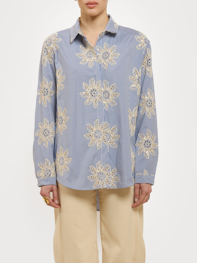 Camicia over a righe con ricami
