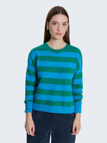 Maglione a righe con bottoncini