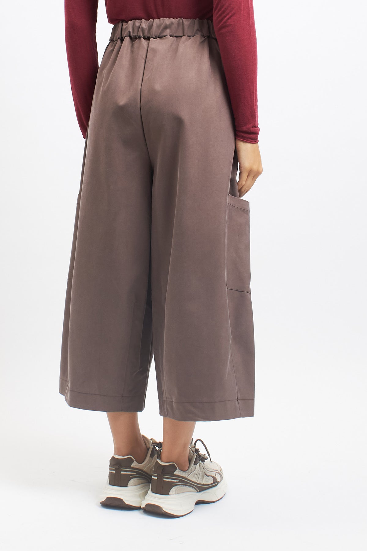 Pantalone Barrel con tasche
