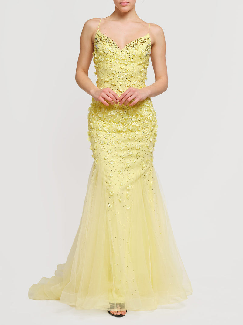 Abito lungo in toulle con fiori e strass