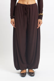 Pants with elastic ankle cuffs