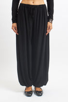 Pantalone con elastico alla caviglia