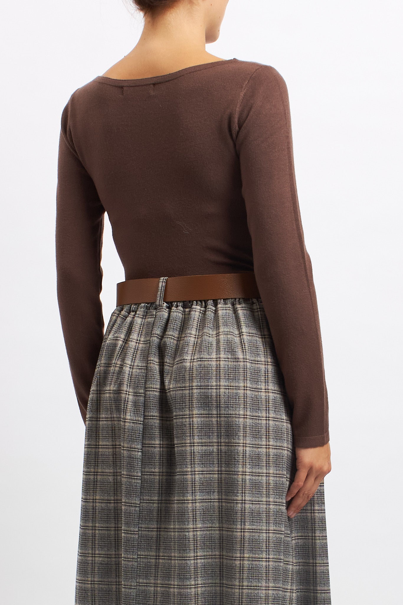 Maglia cropped con scollo a barca