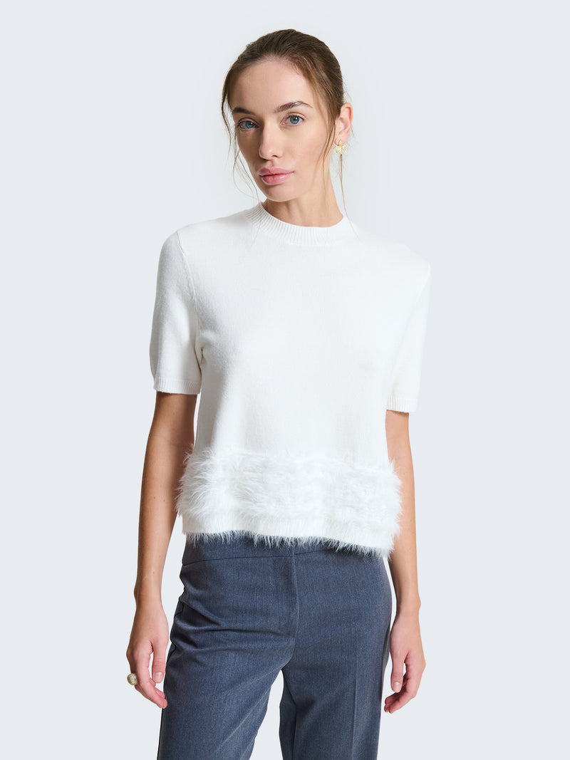 Maglia a maniche corte con bordo in pelo