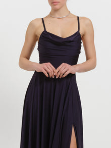 Abito lungo con drappeggio