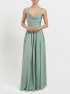 Abito lungo con drappeggio