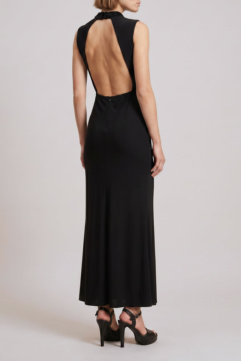 Abito con girocollo in paillettes
