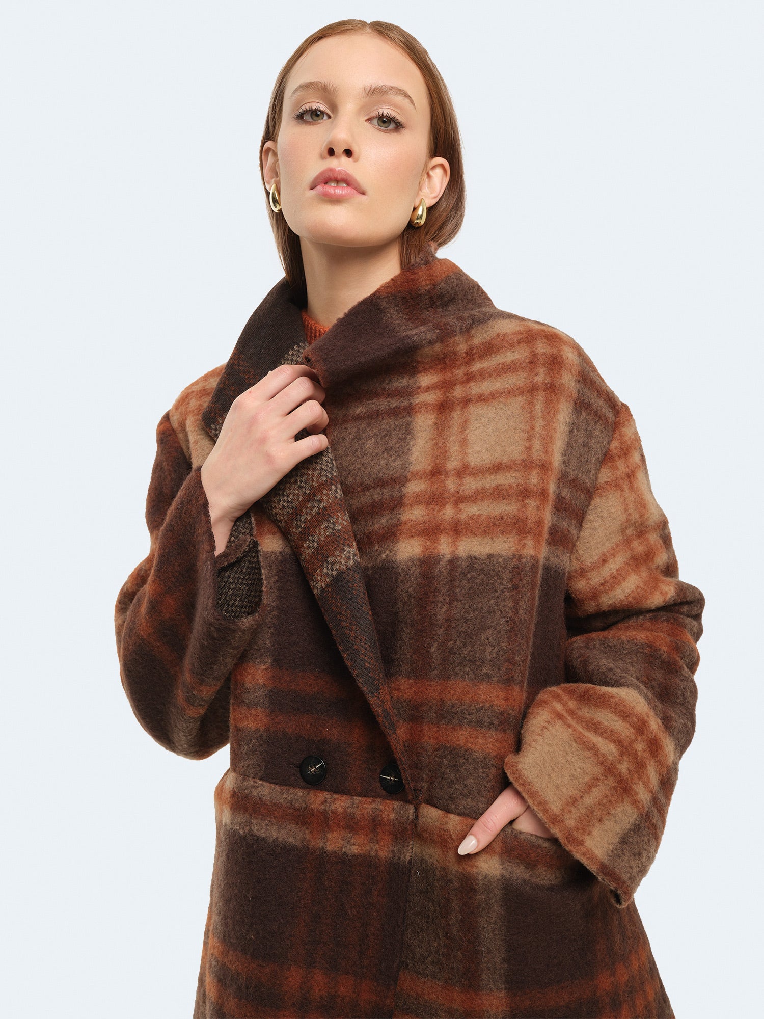 Cappotto corto in lanacotta con sciarpa