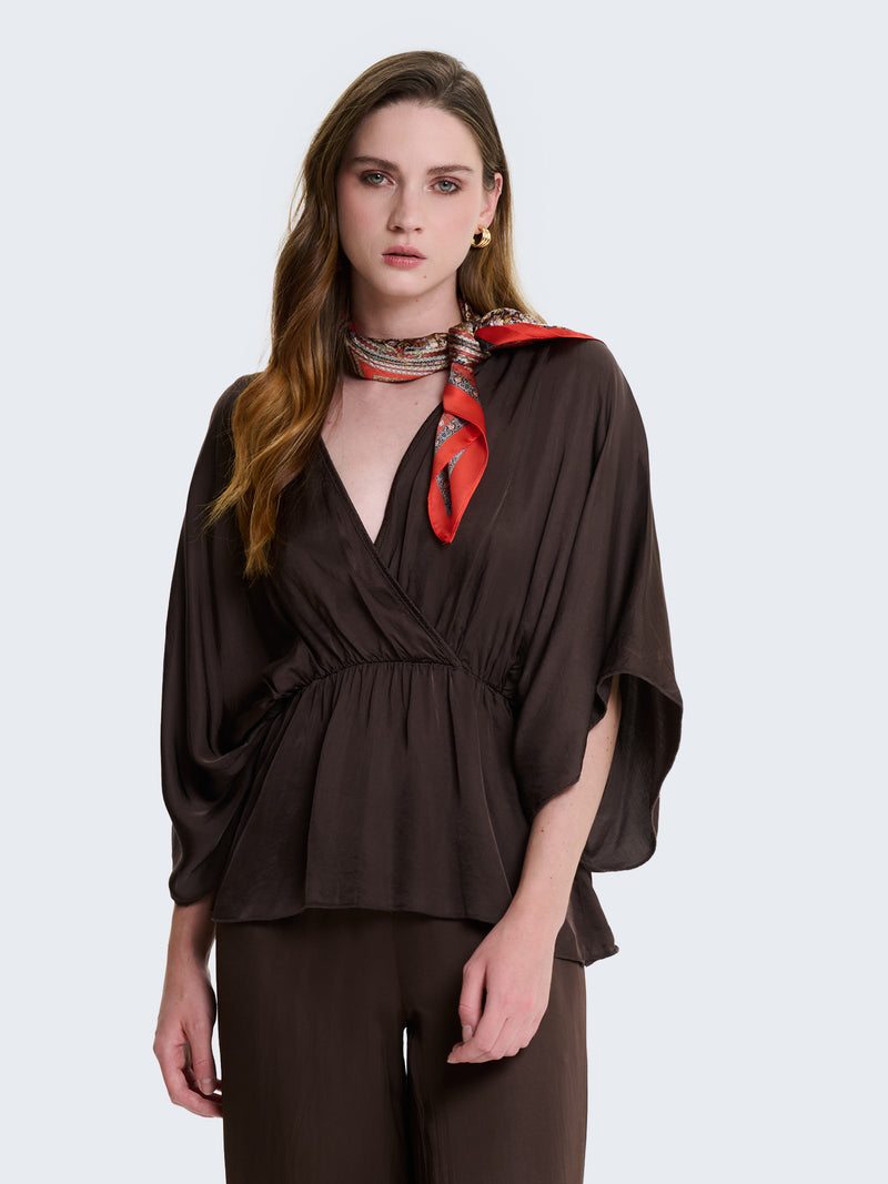 Blusa in raso con incrocio