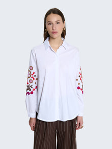 Camicia over con maniche ricamate