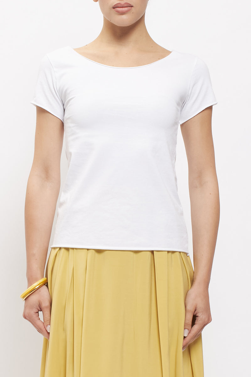 T-shirt con scollo a barca