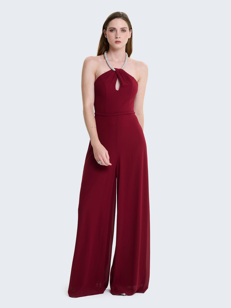 Tuta con collier gioiello