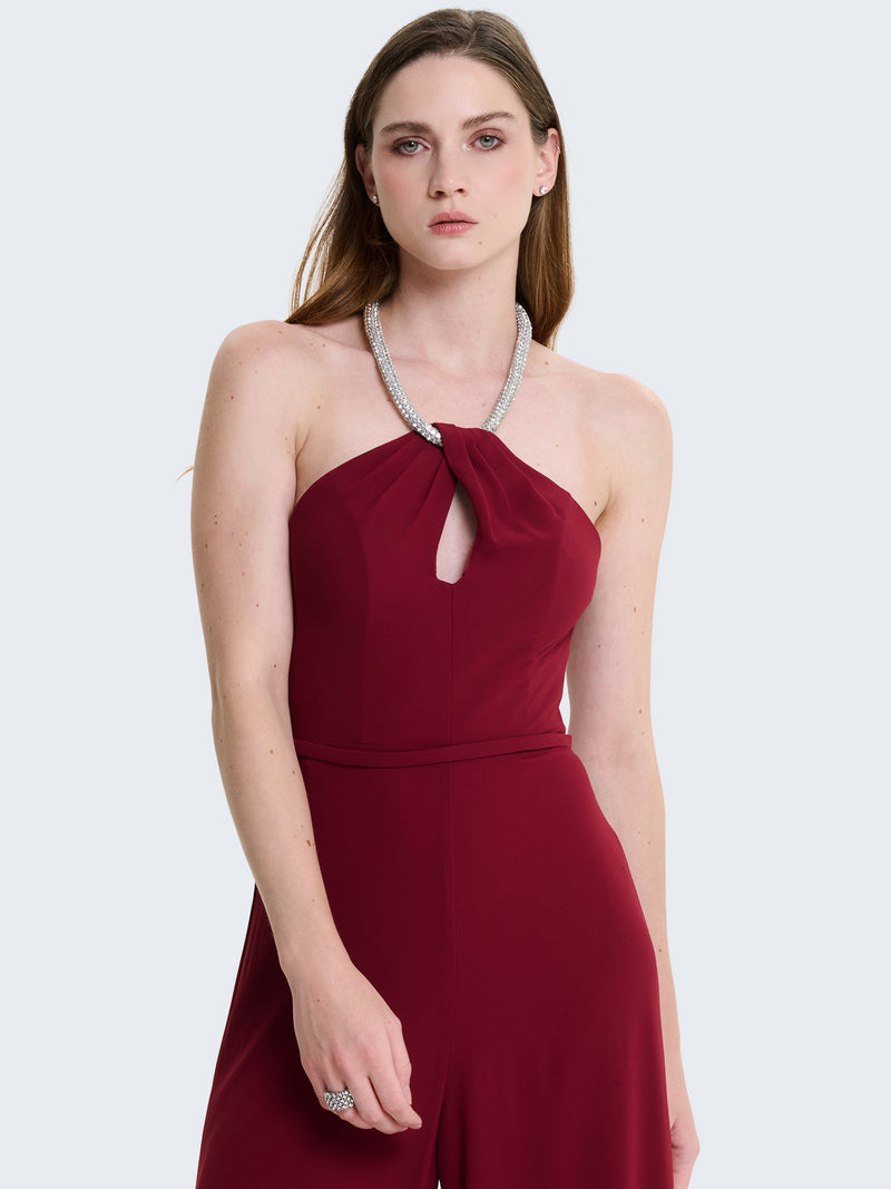 Tuta con collier gioiello