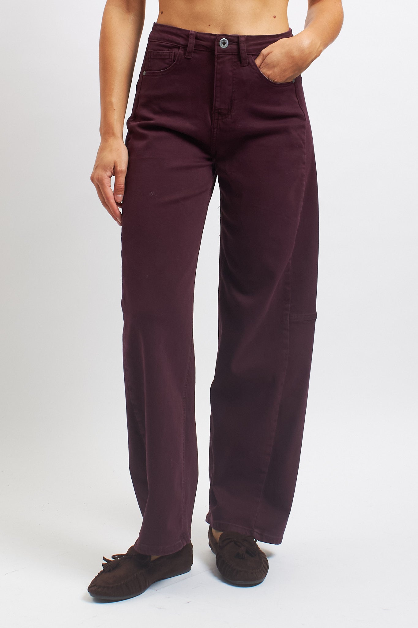 Pantalone barrel in cotone con tasche