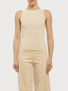 Top con scollo all'americana