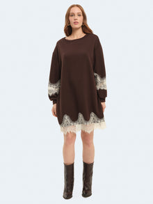 Abito in felpa con inserti in pizzo