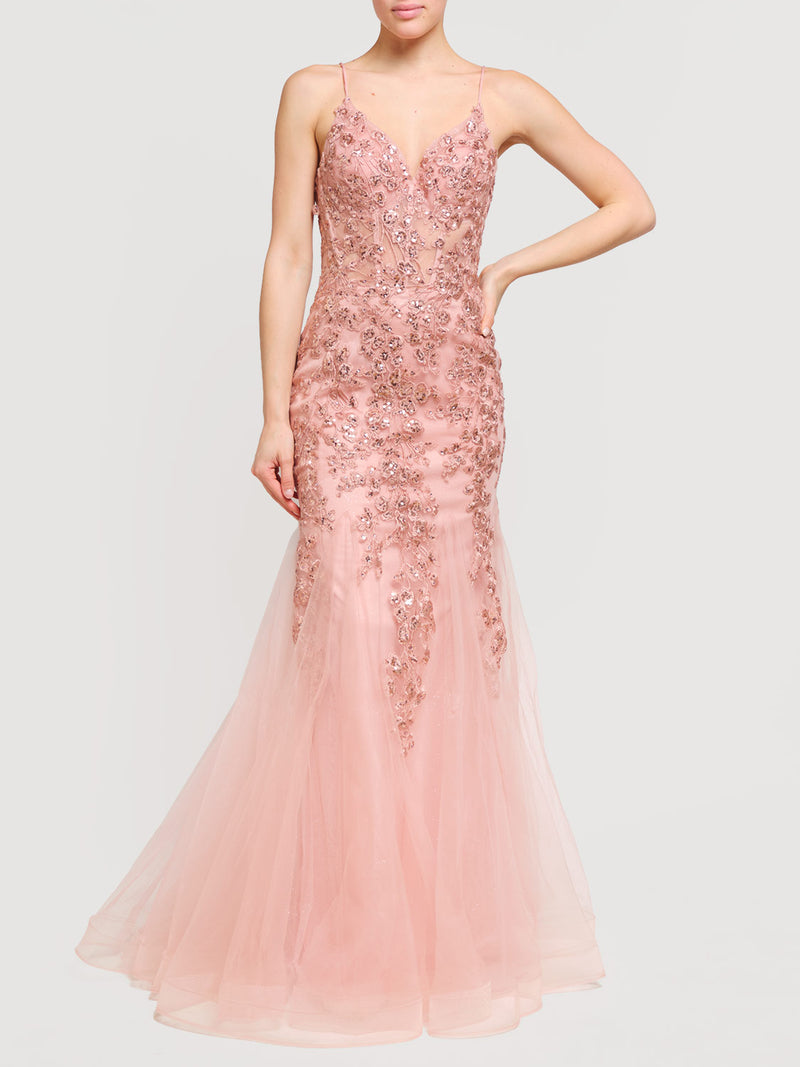 Abito lungo in toulle con ricami e paillettes