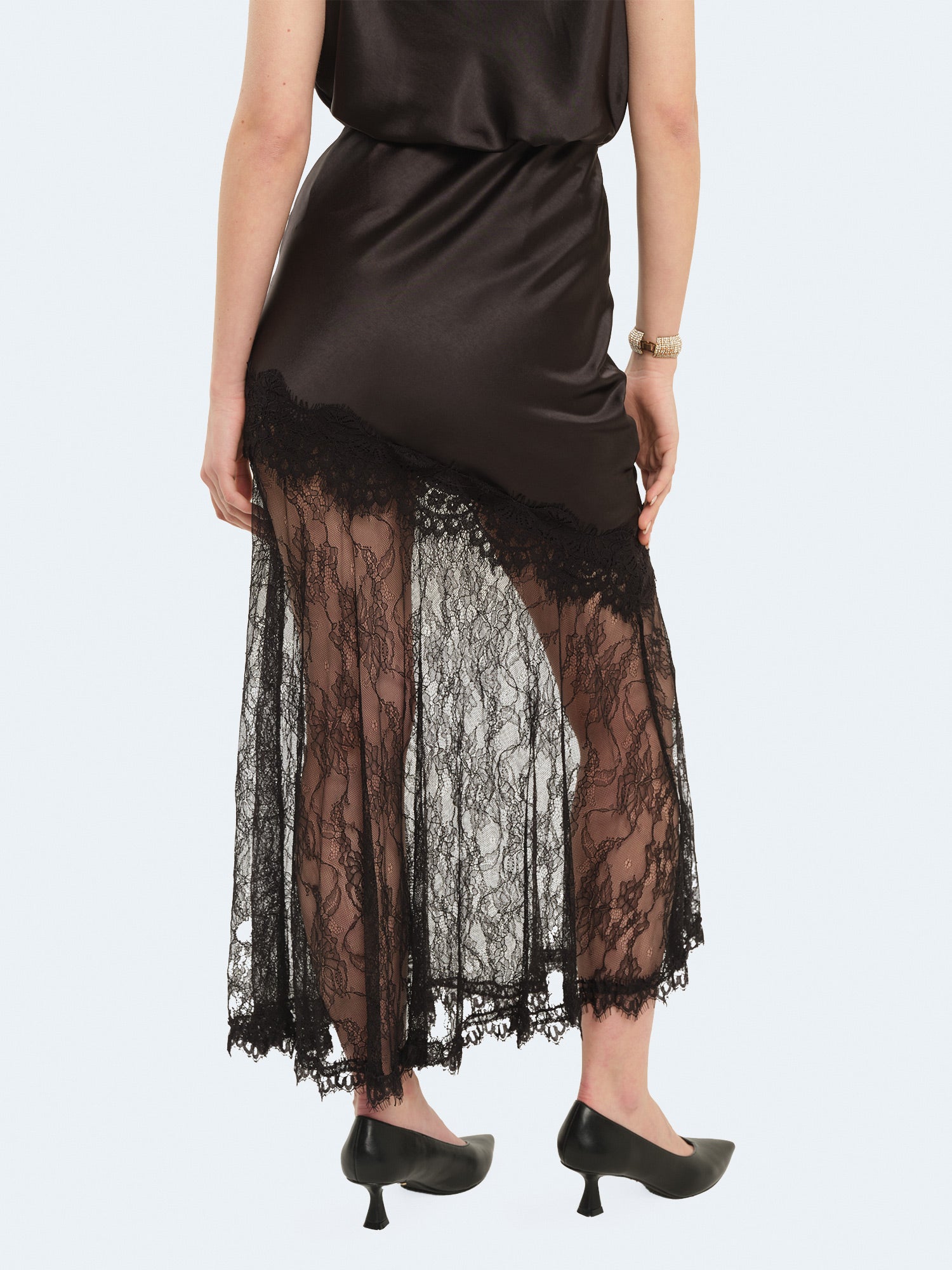 Gonna in raso con inserti in pizzo