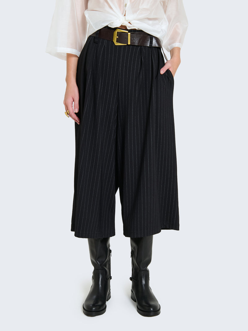 Pantaloni culotte gessati con cintura