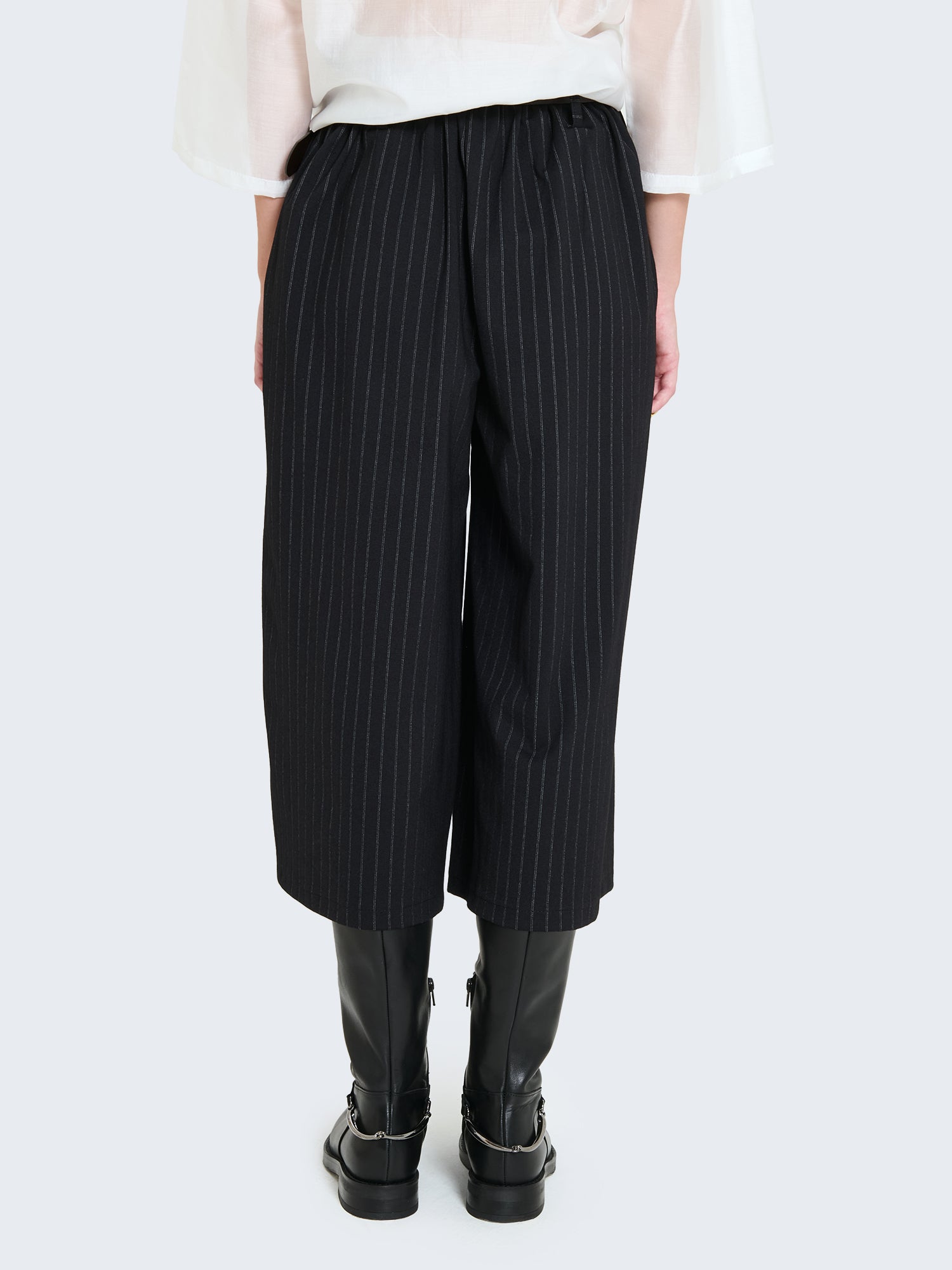 Pantaloni culotte gessati con cintura