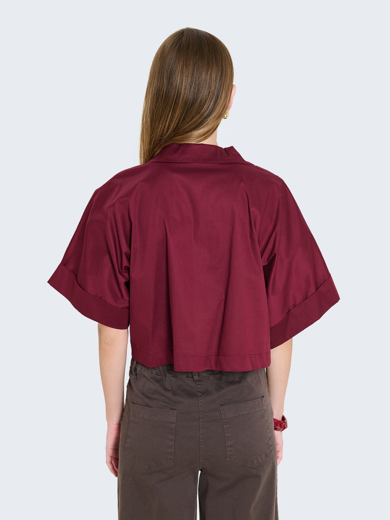 Camicia cropped con maniche corte ampie