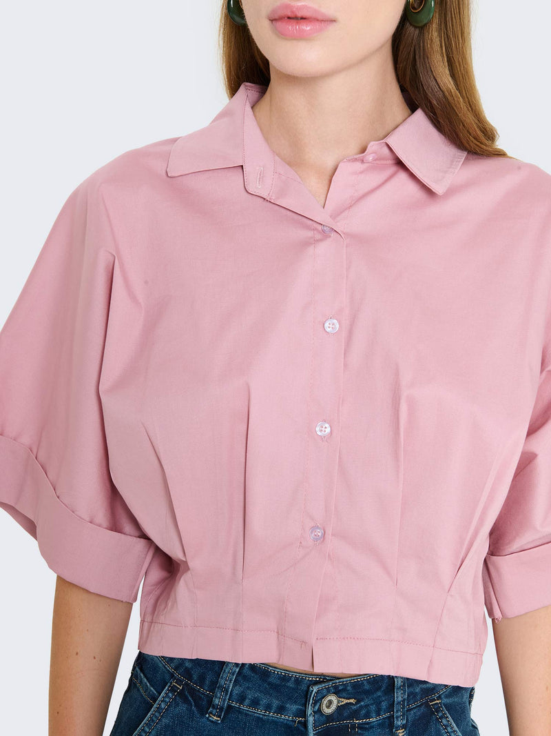 Camicia cropped con maniche corte ampie
