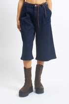 Jeans bermuda con pinces