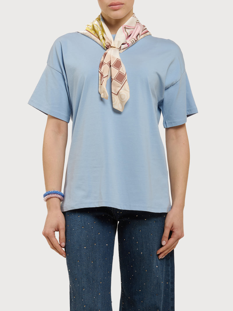 T-shirt con foulard