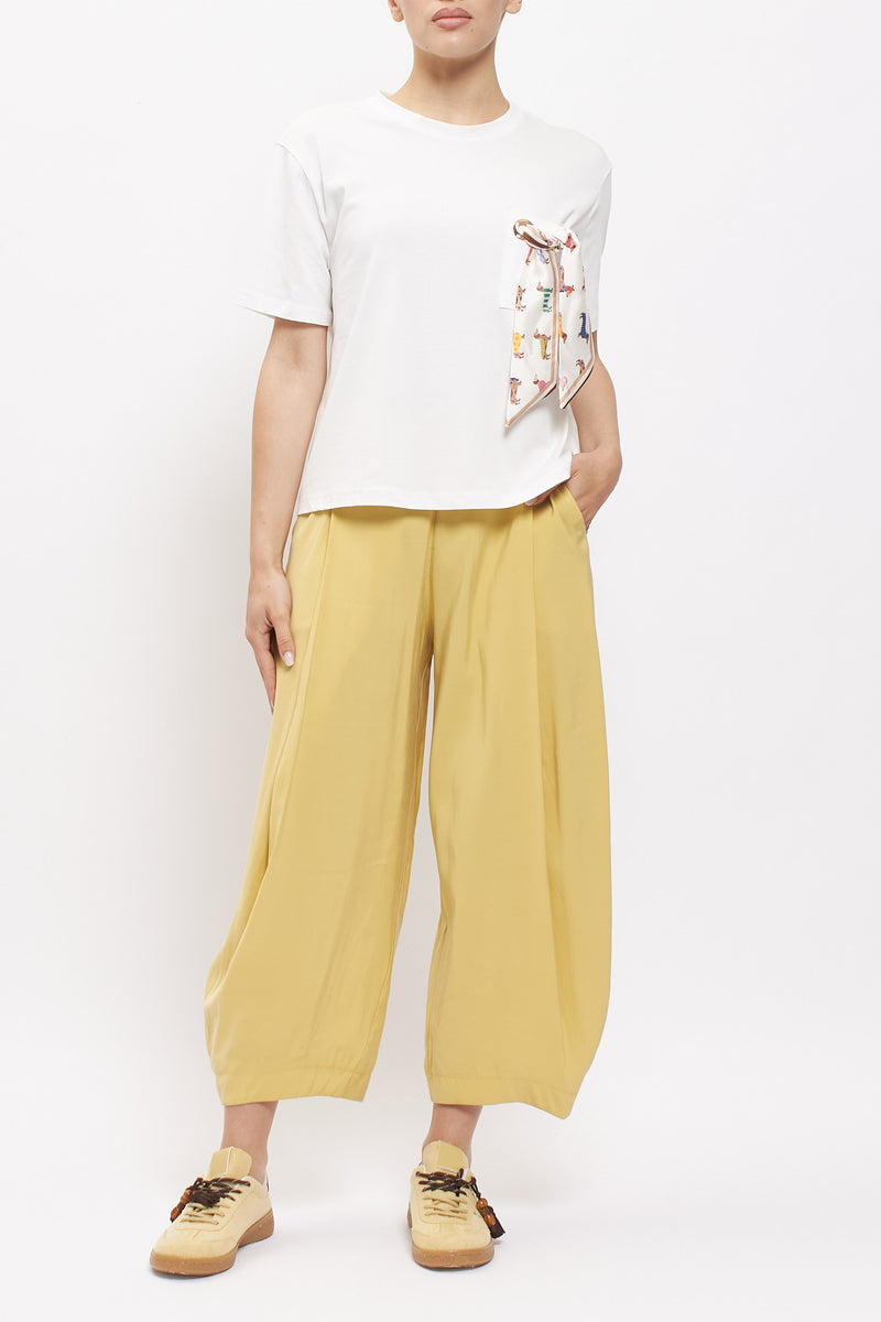 T-shirt con foulard