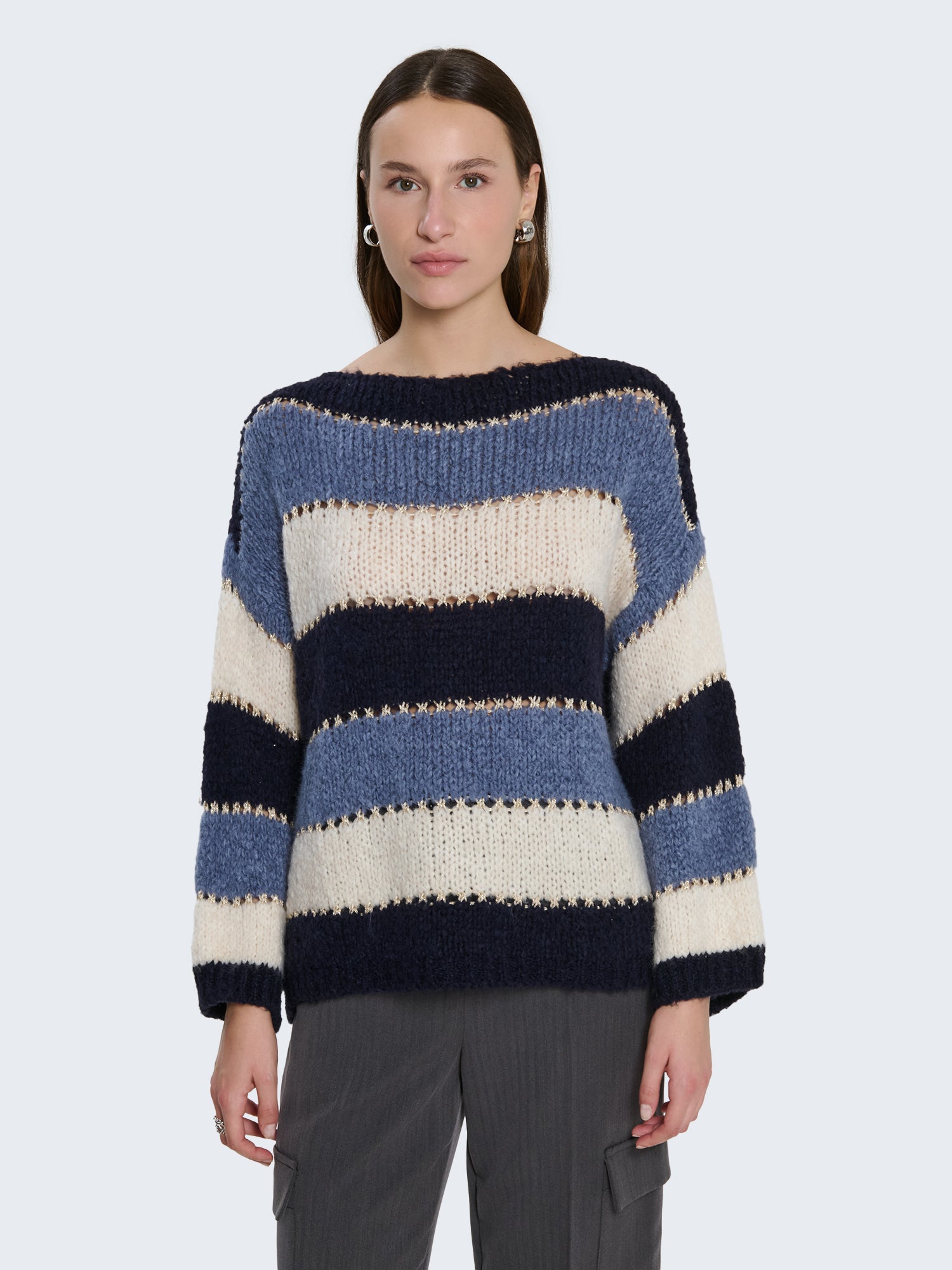 Maglione a righe orizzontali tricolori