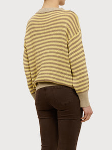 Maglioncino in cotone "Sono già oltre"