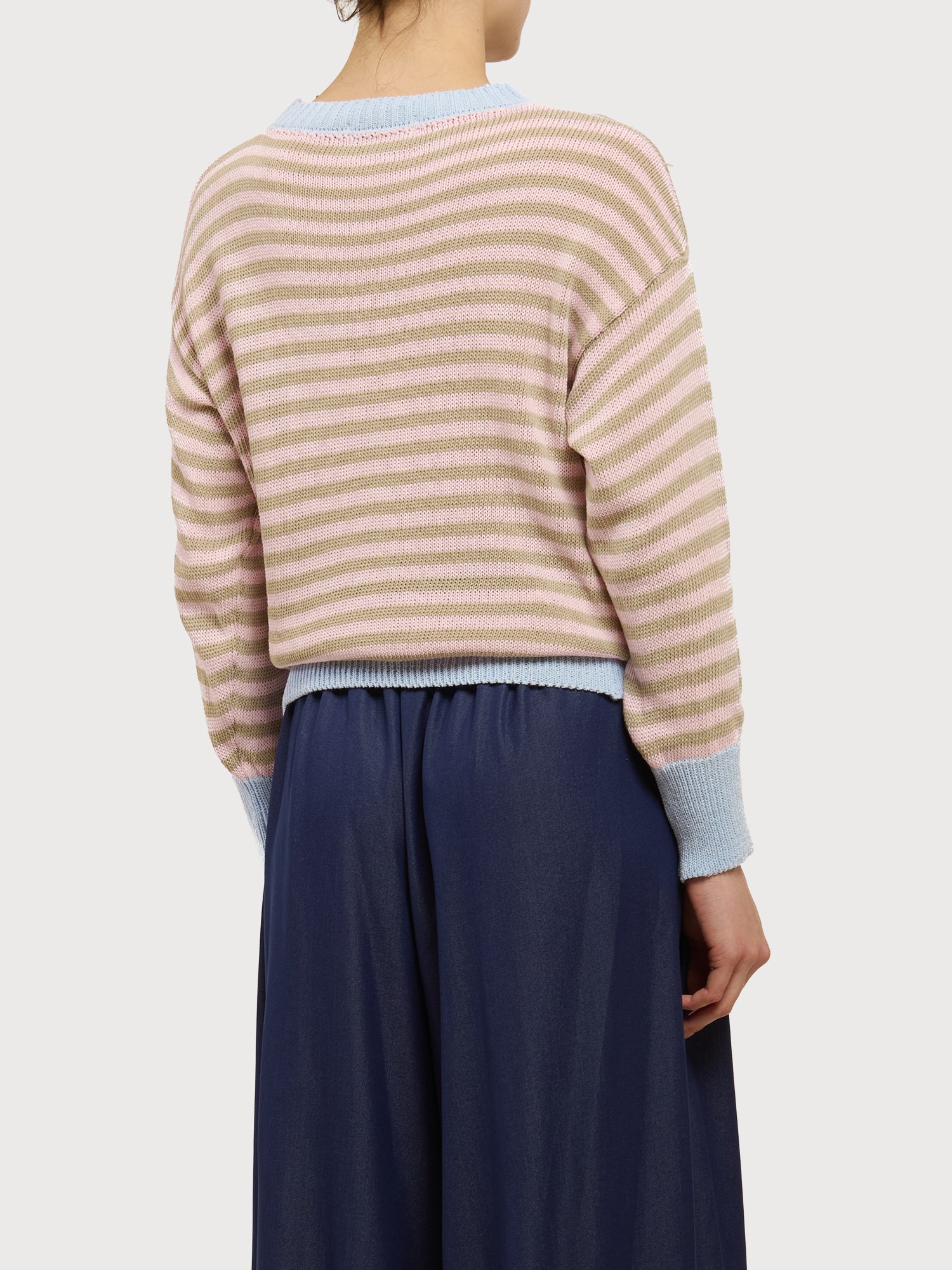 Maglioncino in cotone "Sono già oltre"