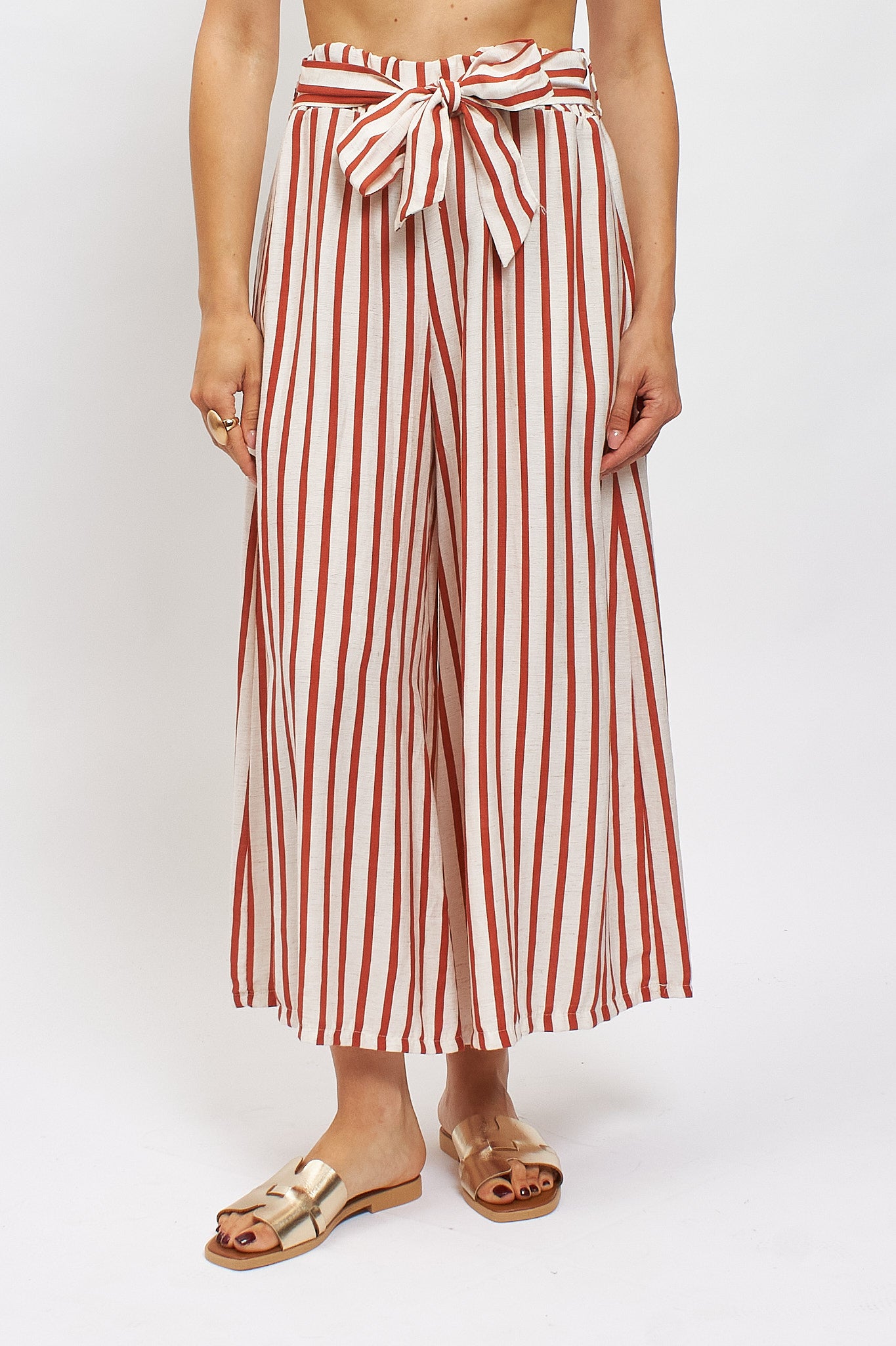 Pantalone palazzo a righe con cinta