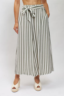 Pantalone palazzo a righe con cinta