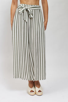 Pantalone palazzo a righe con cinta