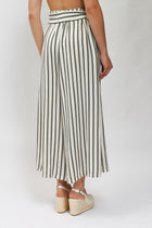 Pantalone palazzo a righe con cinta