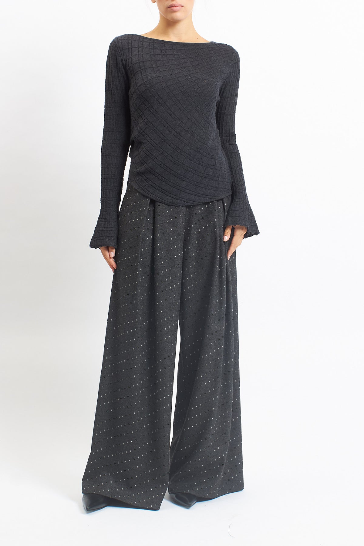 Maglia asimmetrica con manica volant