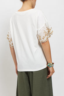 T-shirt con maniche ricamo