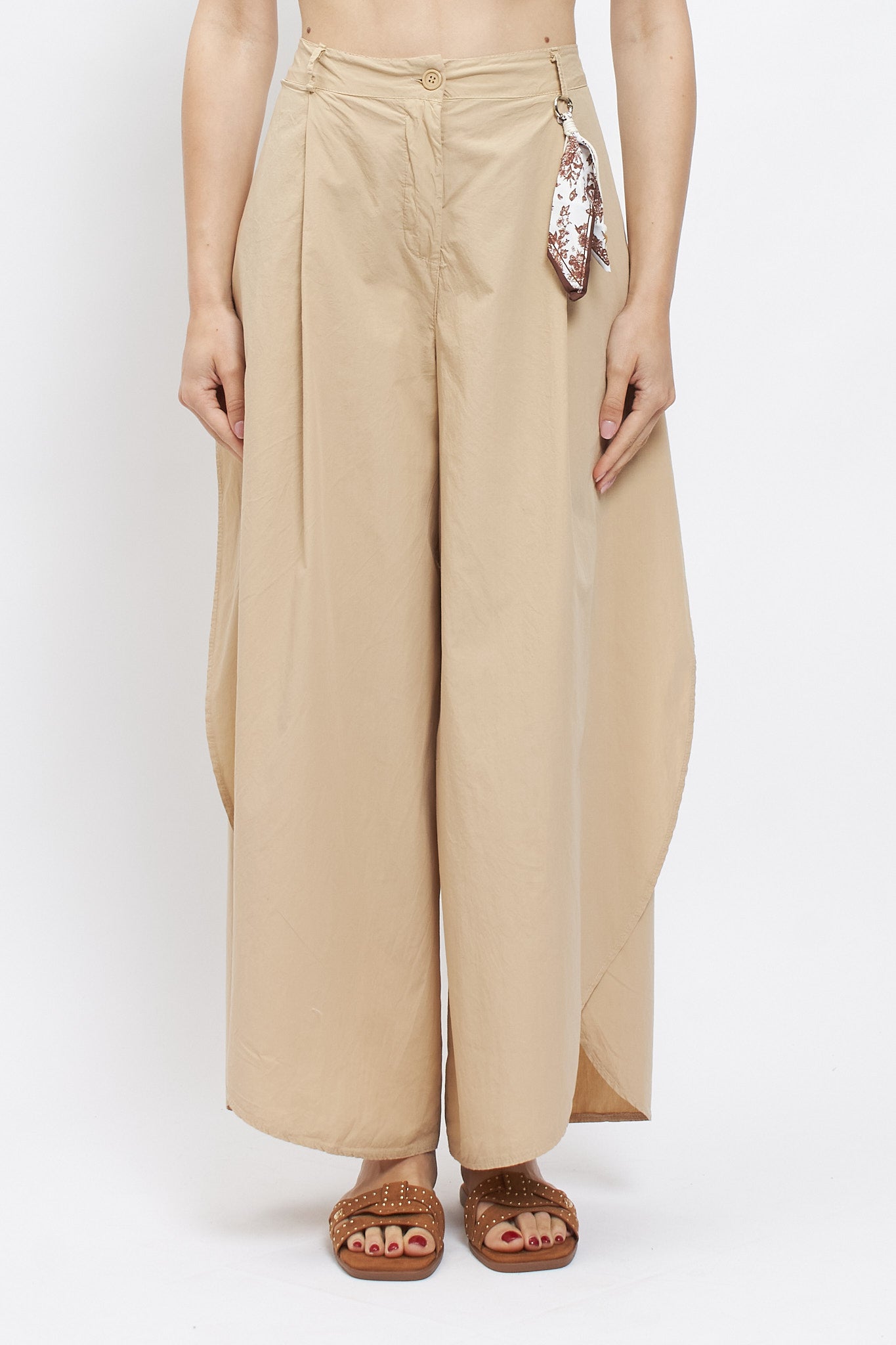 Pantaloni in cotone con spacchi laterali