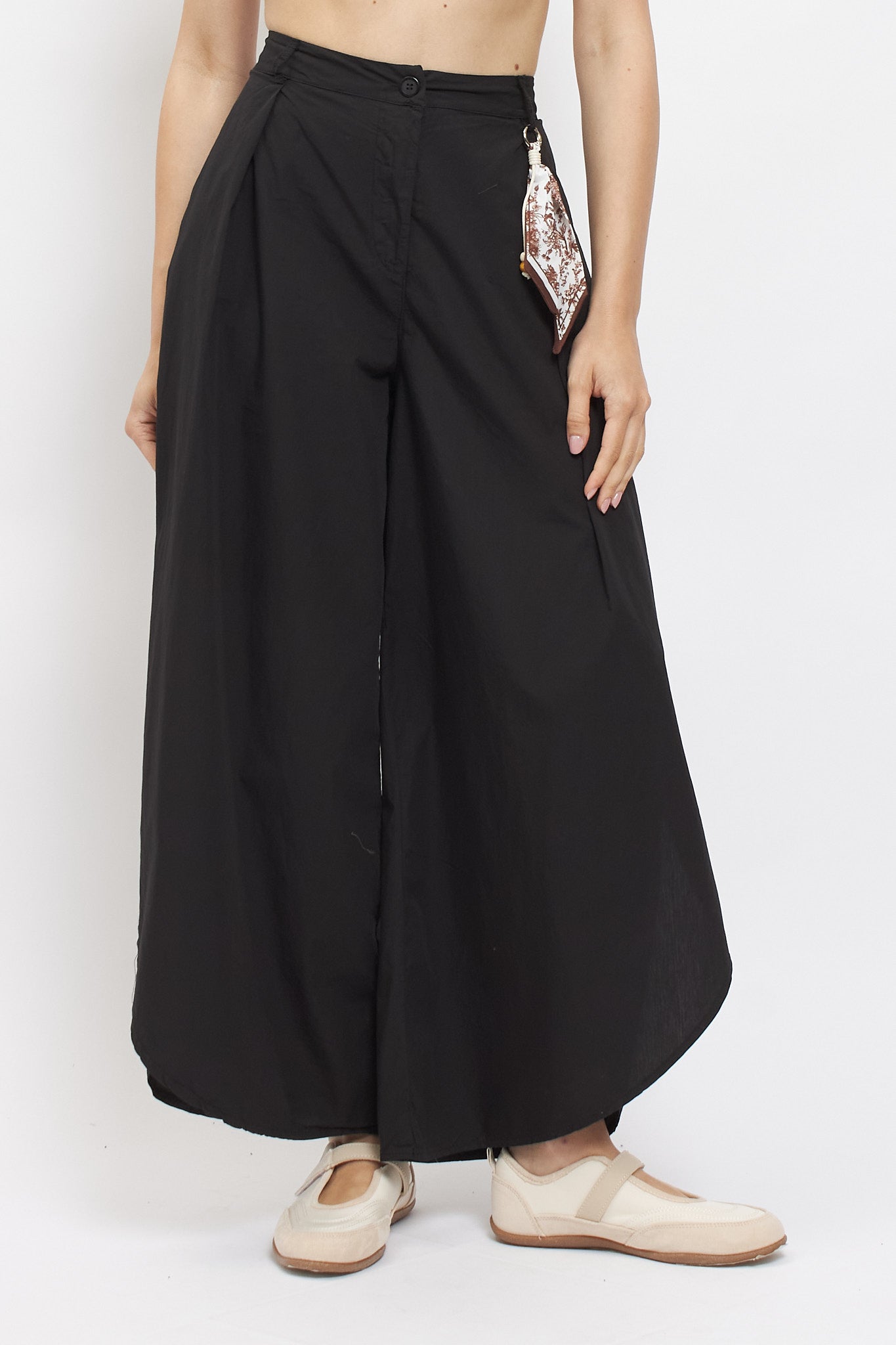 Pantaloni in cotone con spacchi laterali