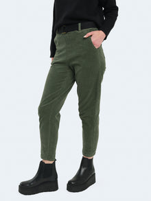 Pantaloni slim fit in velluto