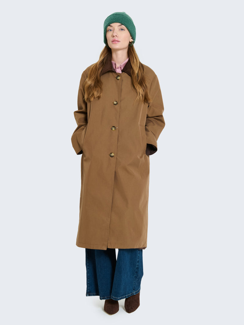 Cappotto con colletto in velluto