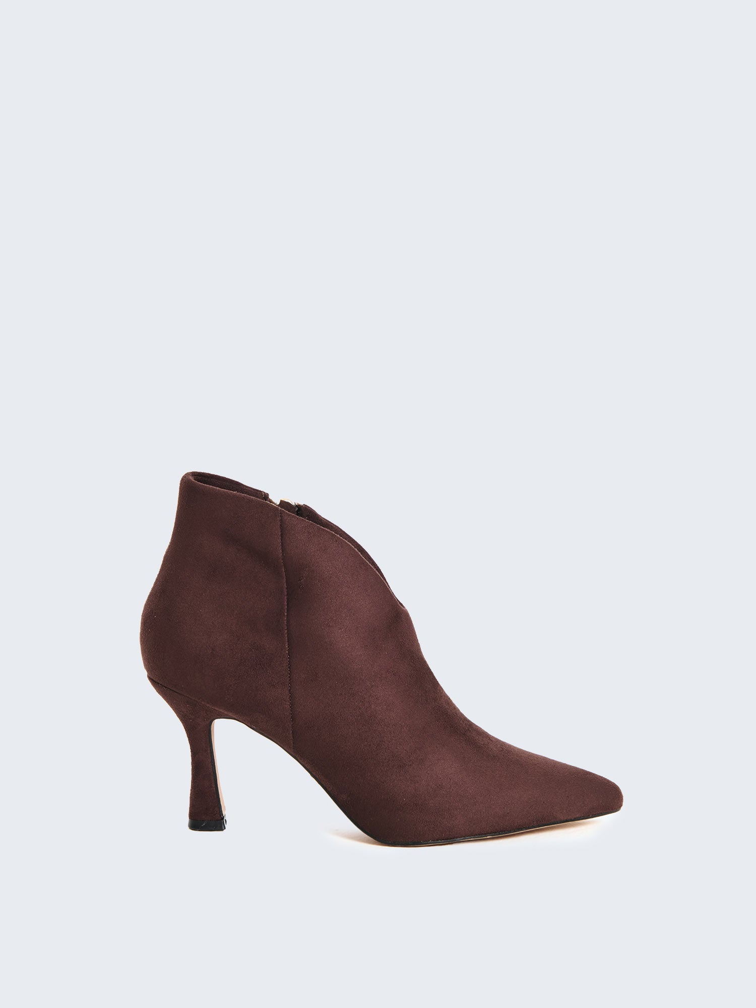 Stivaletti con scollo a punta