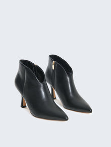 Stivaletti con scollo a punta