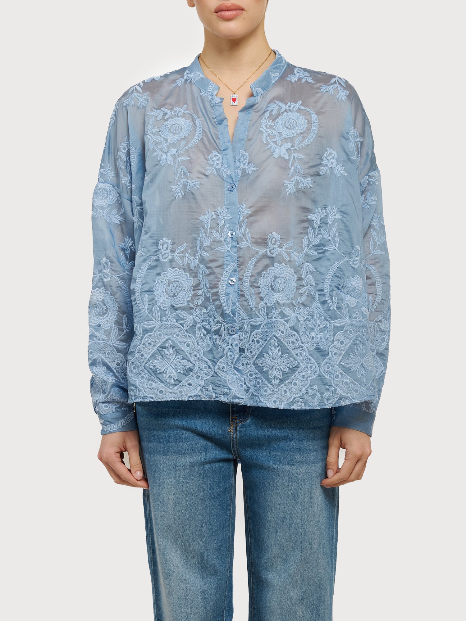 Camicia corena con nodo