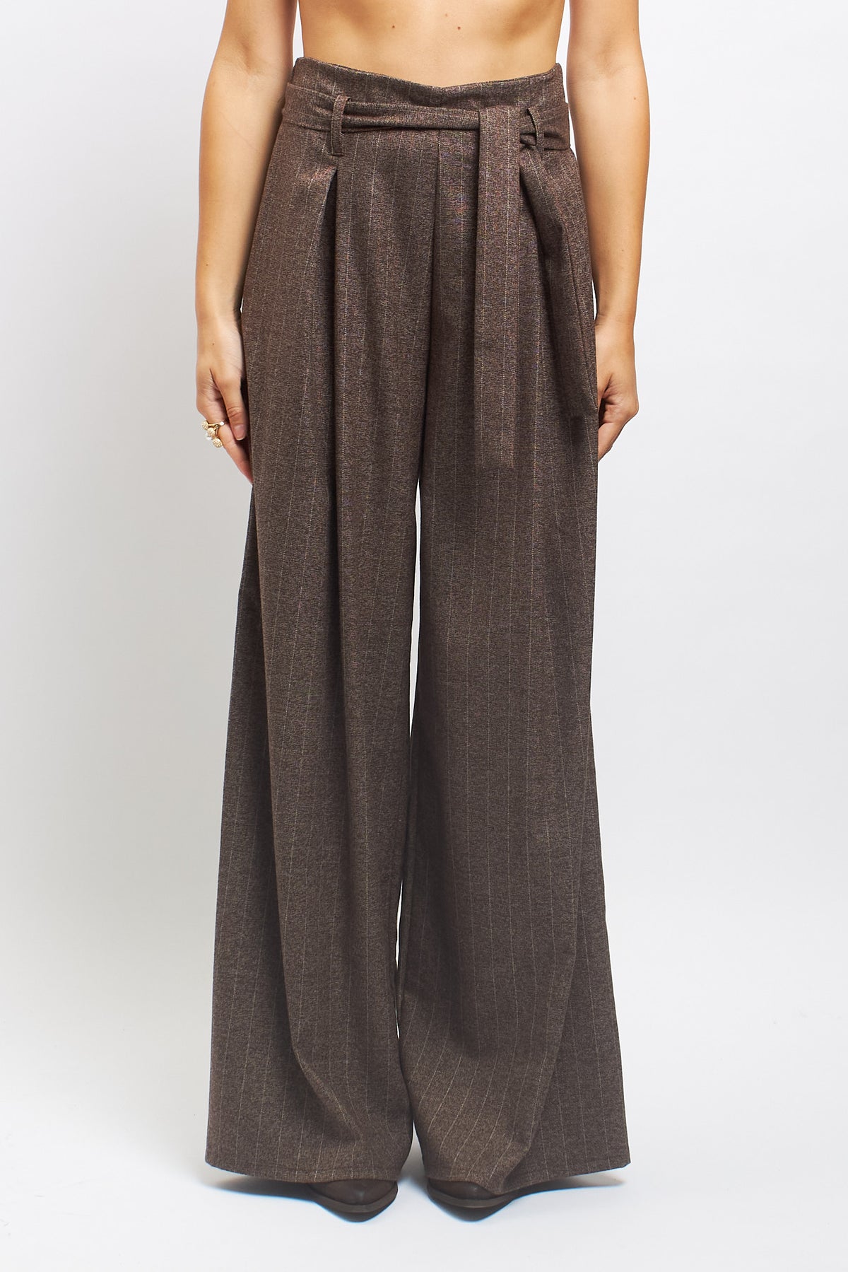 Pantalone palazzo gessato con fiocco