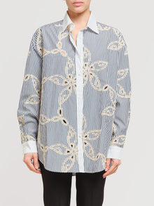 Camicia over a righe con ricami